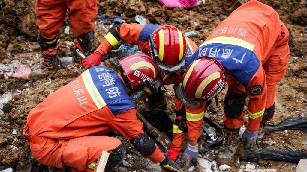 四川樂山金口河發生高位山體垮塌造成19人遇難