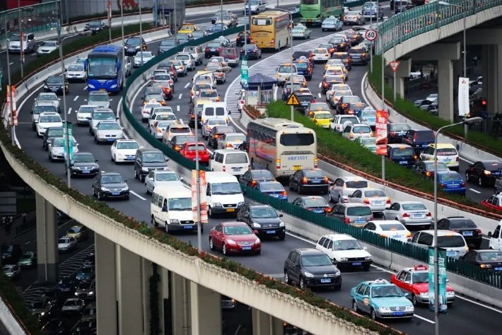 上海出台措施促汽車“以舊換新”：油車補貼 2800 元，電車補貼 1 萬元