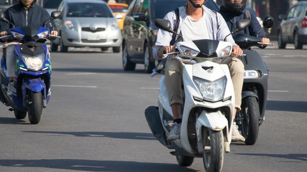 騎電動車不戴頭盔將被通報到單位？江蘇儀徵：僅針對公職人員