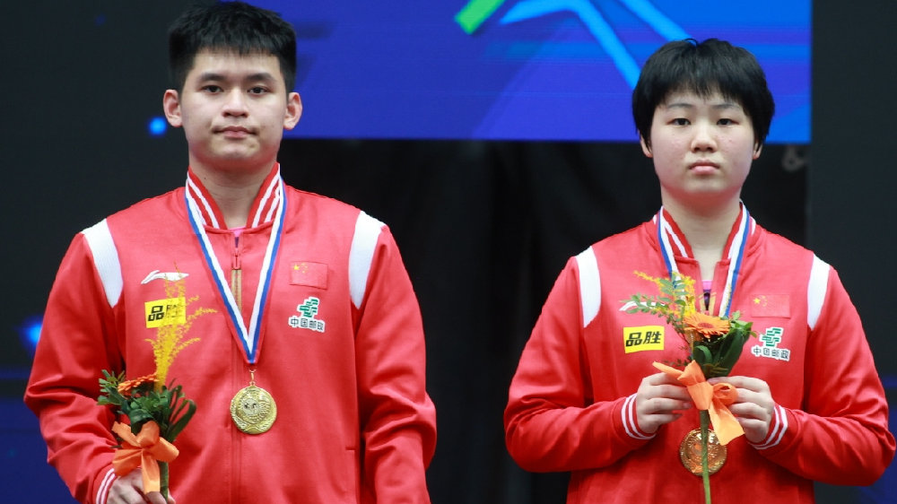 後繼有人！國乒再奪2金，18歲小樊振東橫掃韓國，衝擊四冠王