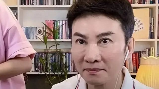 這一次，56歲的知名歌手江濤，終爲自己的“整容”付出了代價