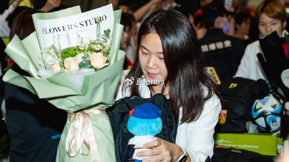 新帥還沒接手女足就點燃第一把火！肖裕儀強勢回歸，王珊珊被棄用