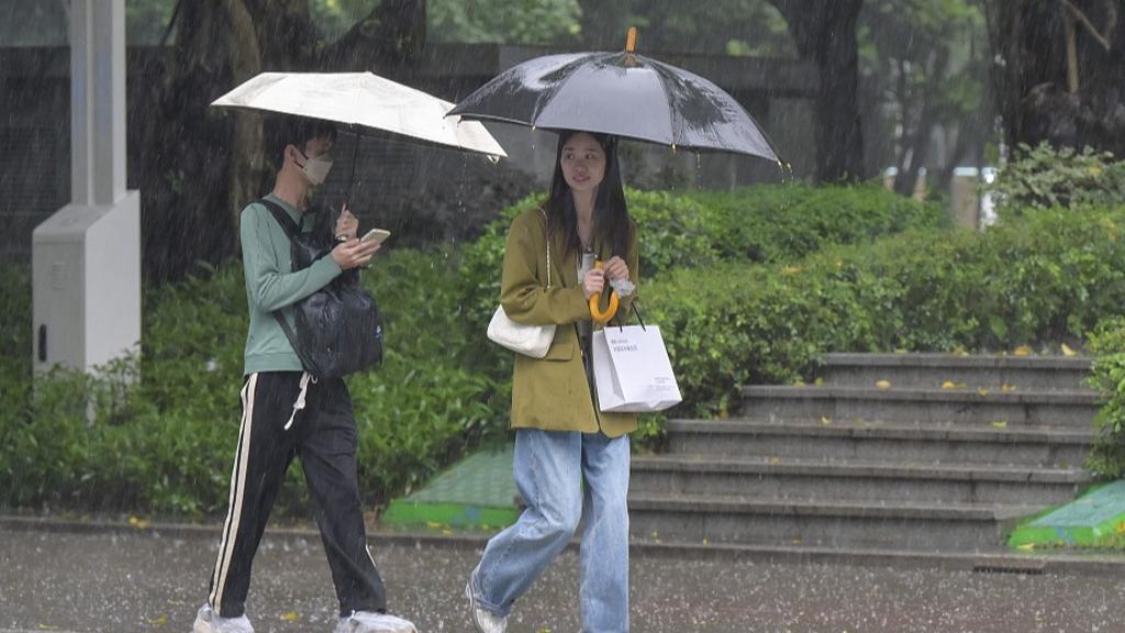 江南華南等地周末雨勢強勁局地有特大暴雨 北方氣溫逐漸回升