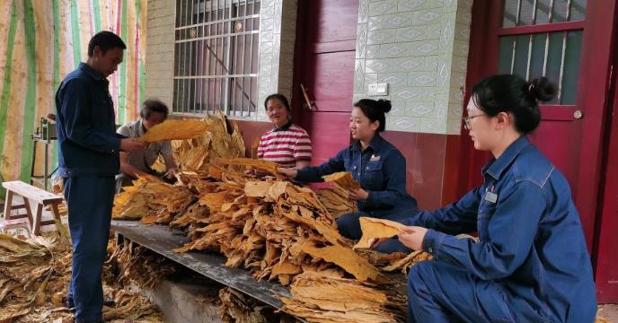 陝西漢中：點滴之間見真情 災後重建樹信心