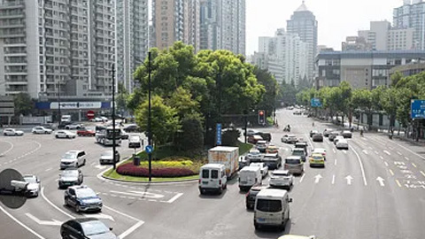 10月15日起，上海分階段對國四柴油載貨汽車實施道路限行