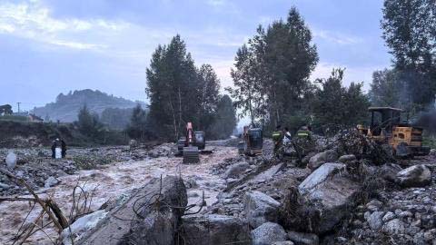 甘肅多地降雨 山洪導致積石山縣部分道路橋梁受損