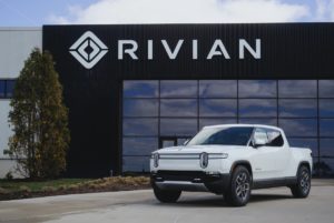 缺料苦，Rivian Q3 營收估驚見 IPO 以來首見年減