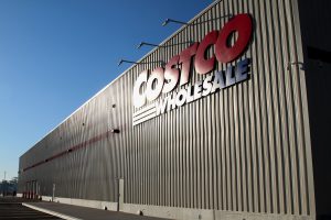 美最大退休基金 Q3 將特斯拉砍半，加碼 Costco